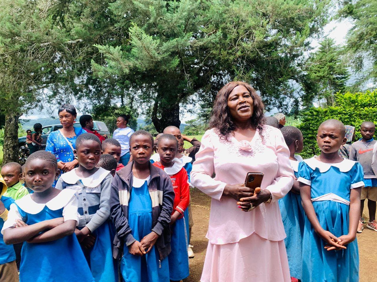 A foundation member speaking with the pupils